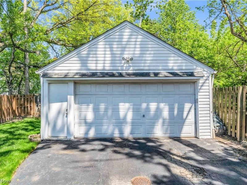 1533 E 195th Street, Euclid, OH 44117 Photo 26