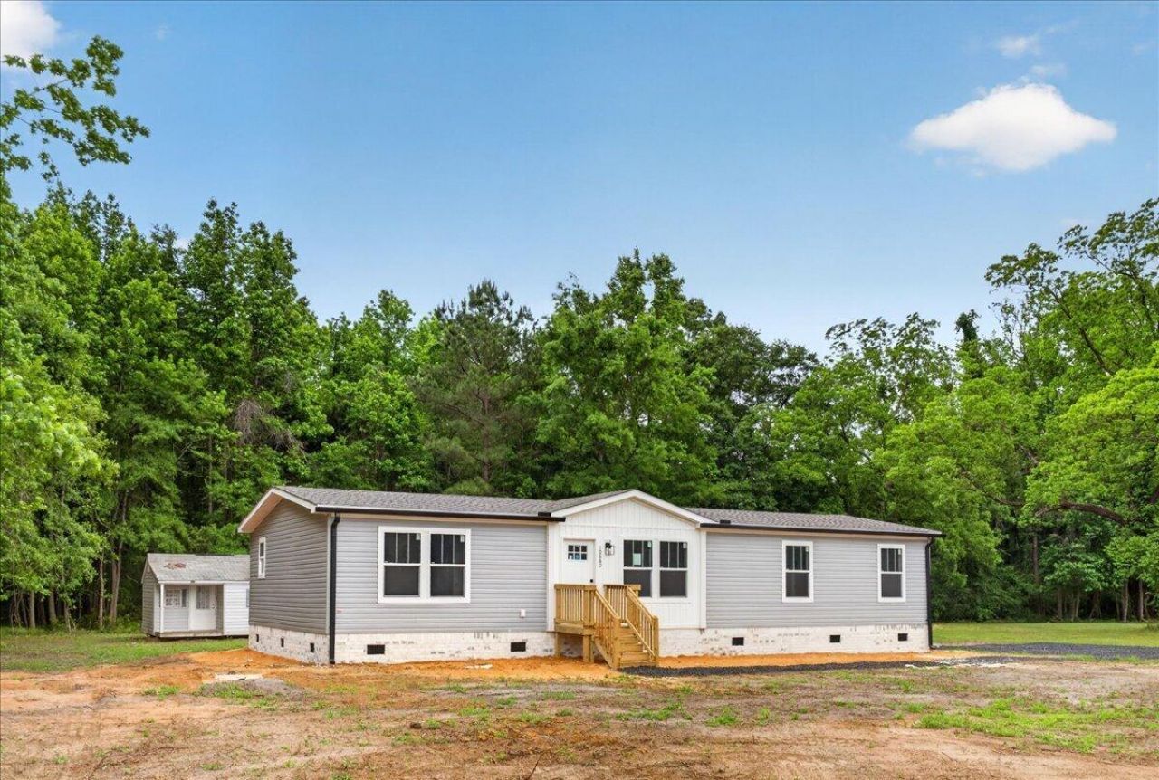 10880 N Jeffries Highway Photo 4