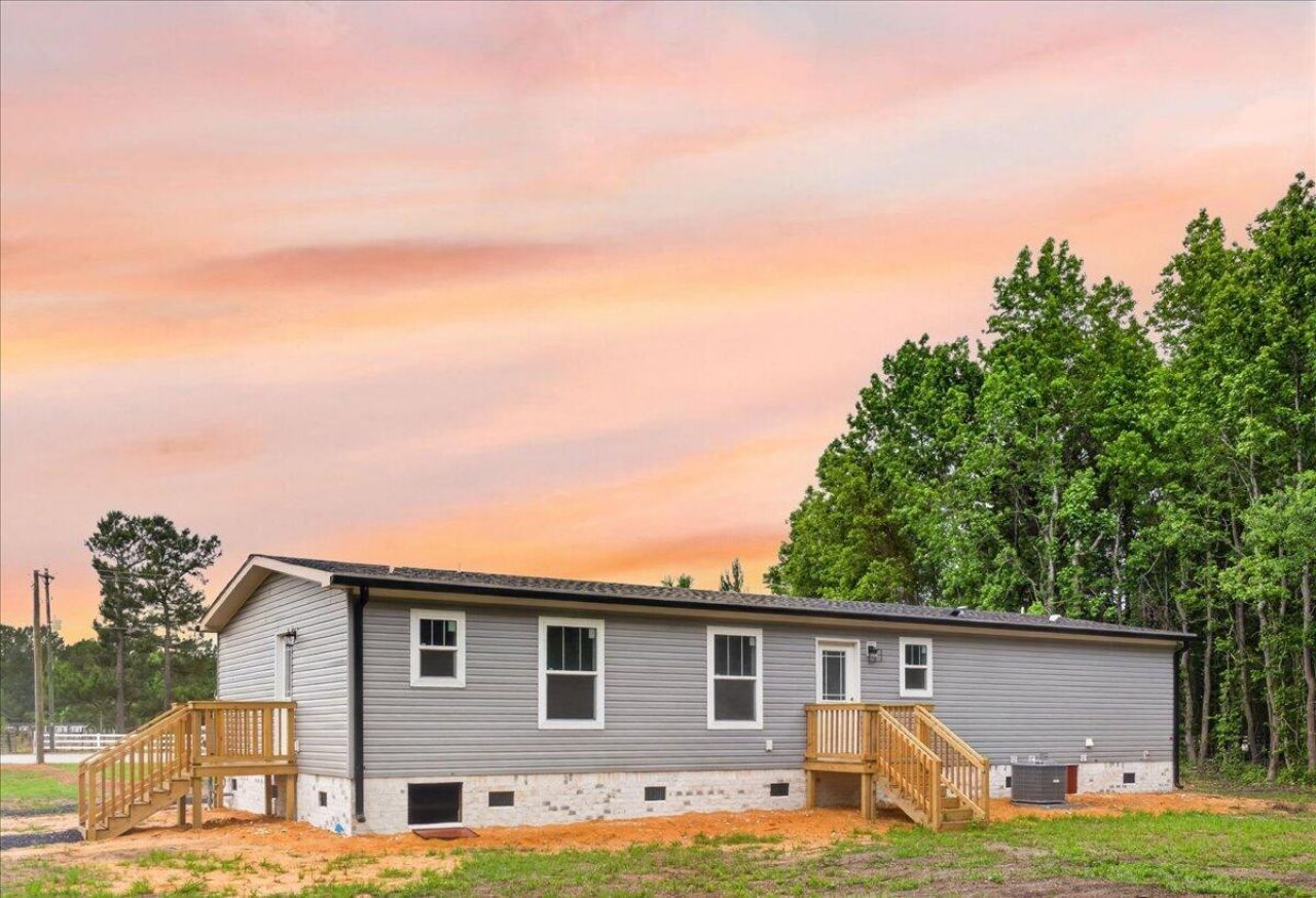 10880 N Jeffries Highway Photo 5