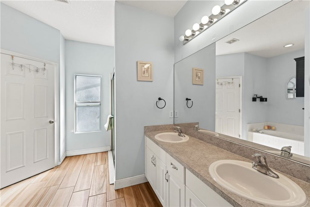 1302 Coverbrook Lane, Sebastian, FL 32958 Photo