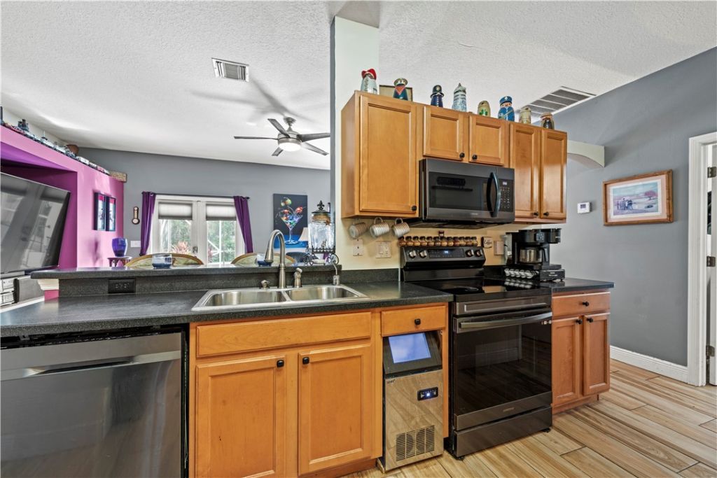 1302 Coverbrook Lane, Sebastian, FL 32958 Photo
