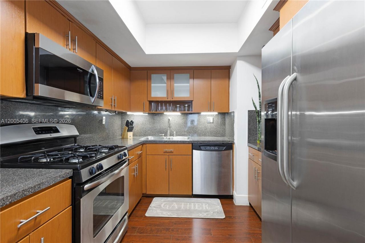 8390 N Missionwood Cir , Unit D-18, Miramar, FL 33025 Photo