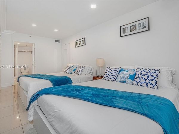 5225 Collins Ave , Unit 407, Miami Beach, FL 33140