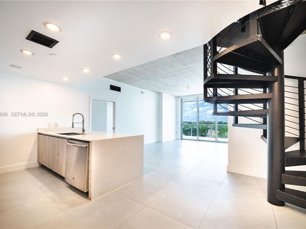 13800 Highland Dr , Unit PH4, North Miami Beach, FL 33181