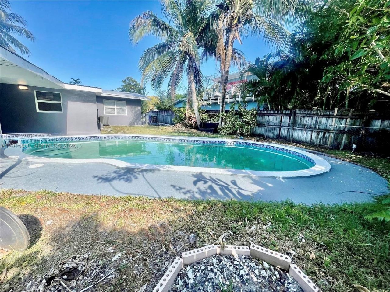 1649 NE 8th Ave , Fort Lauderdale, FL 33305 Photo