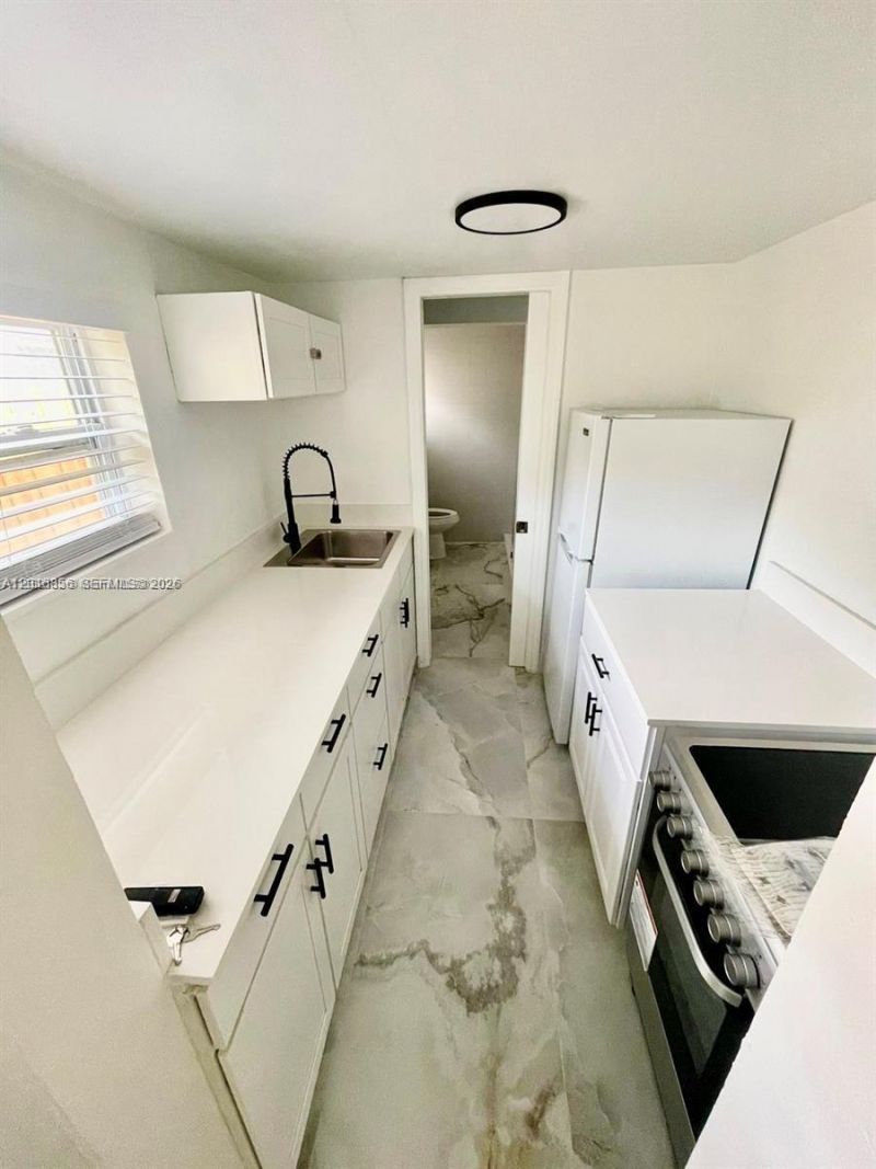 1649 NE 8th Ave , Fort Lauderdale, FL 33305 Photo
