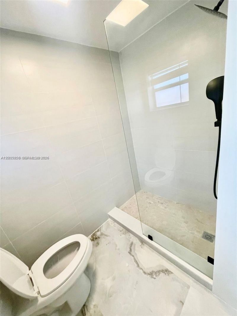 1649 NE 8th Ave , Fort Lauderdale, FL 33305 Photo