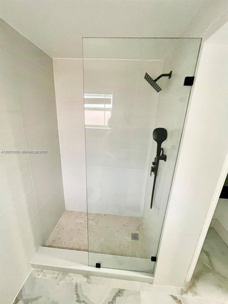 1649 NE 8th Ave , Fort Lauderdale, FL 33305 Photo