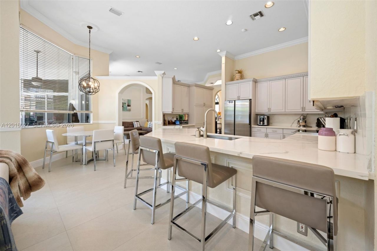 2538 Eagle Run Dr , Weston, FL 33327 Photo