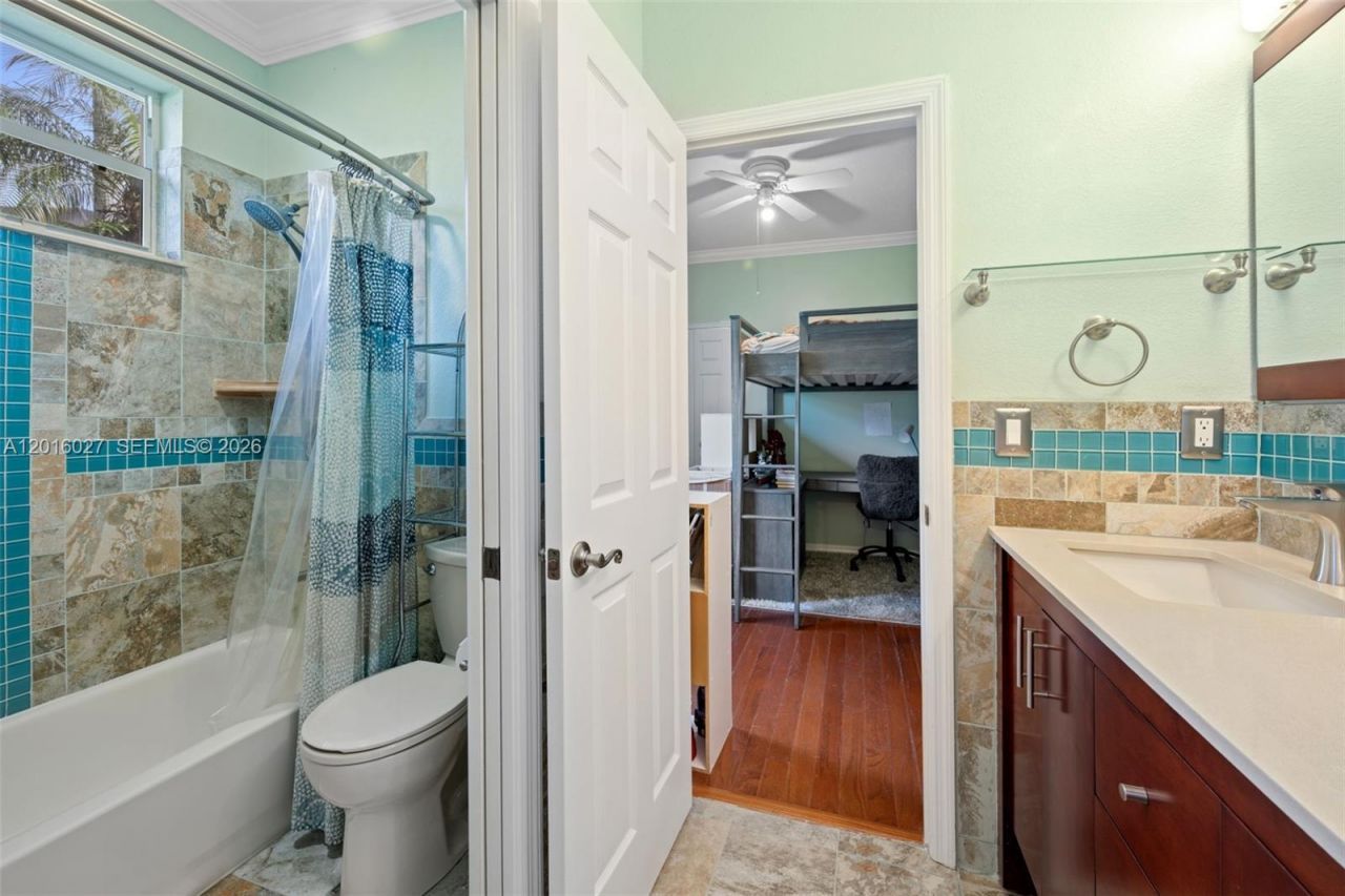 2538 Eagle Run Dr , Weston, FL 33327 Photo