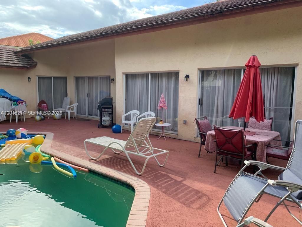 10340 SW 15th St , Pembroke Pines, FL 33025 Photo