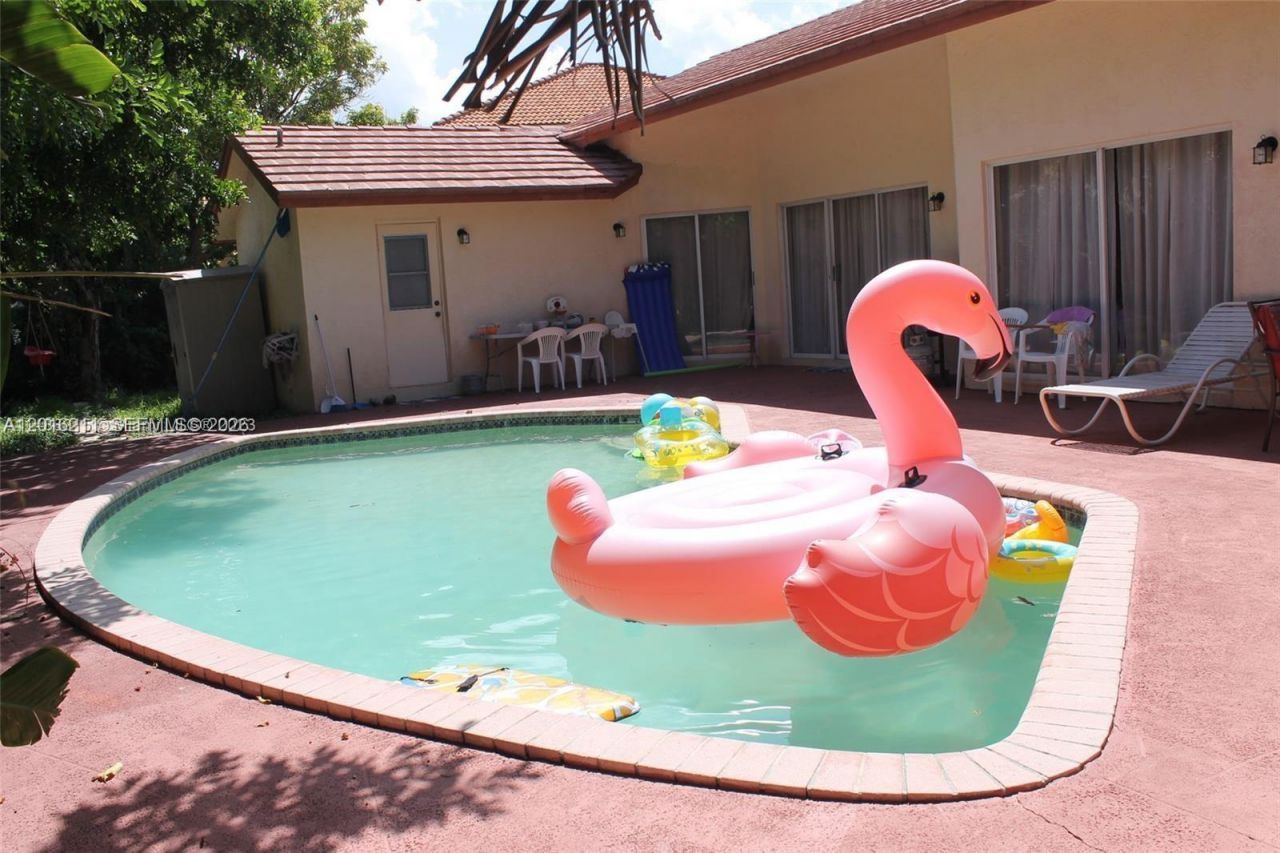 10340 SW 15th St , Pembroke Pines, FL 33025 Photo