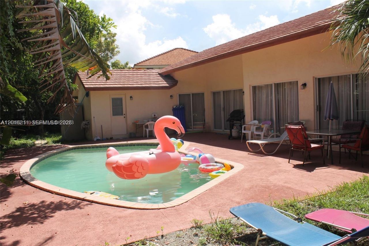10340 SW 15th St , Pembroke Pines, FL 33025 Photo