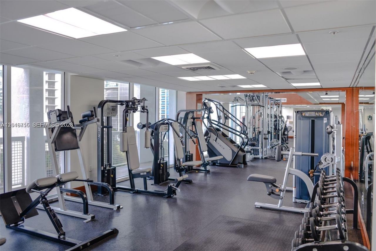 31 SE 5th St , Unit 3002, Miami, FL 33131 Photo