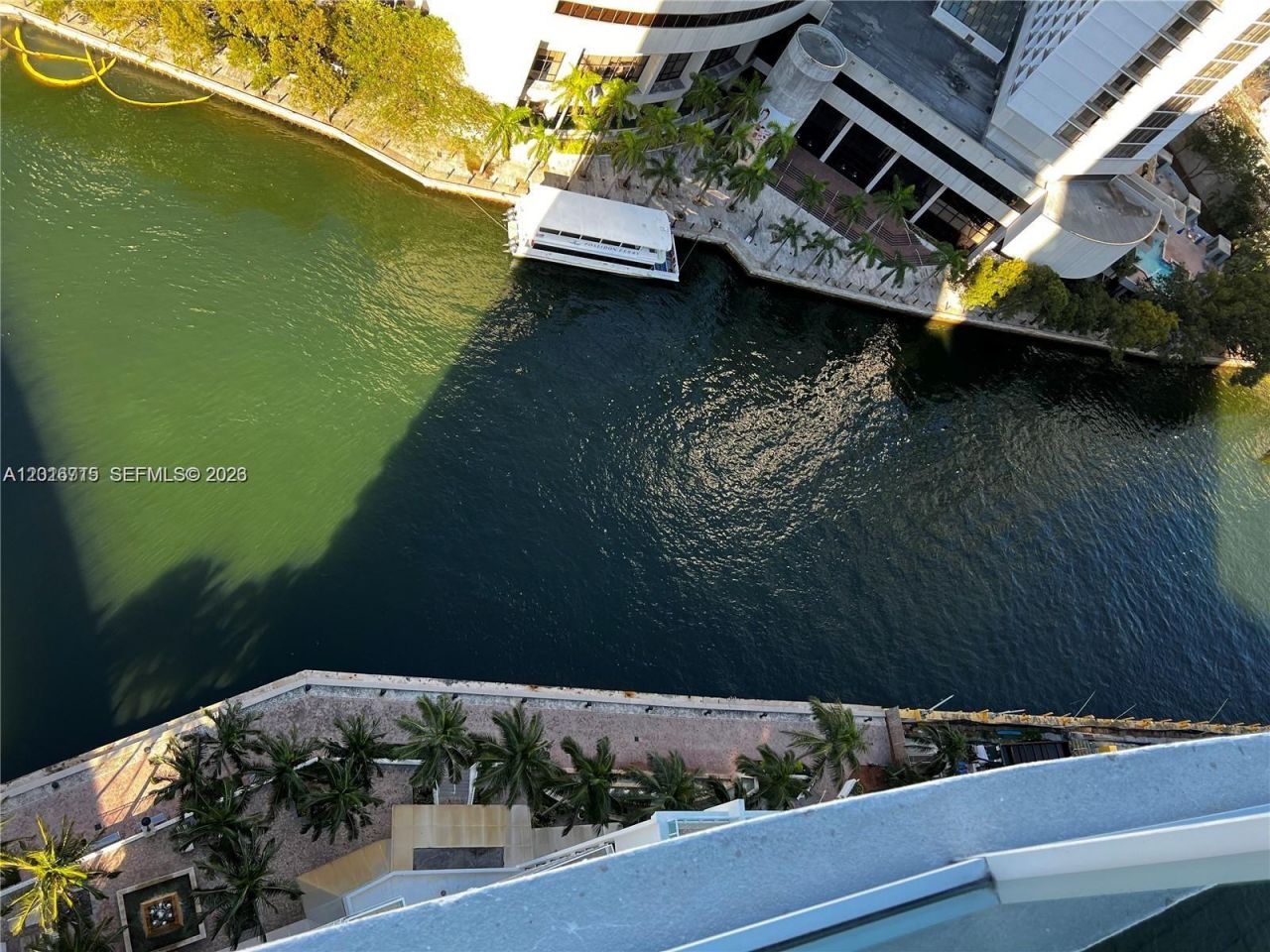 31 SE 5th St , Unit 3002, Miami, FL 33131 Photo