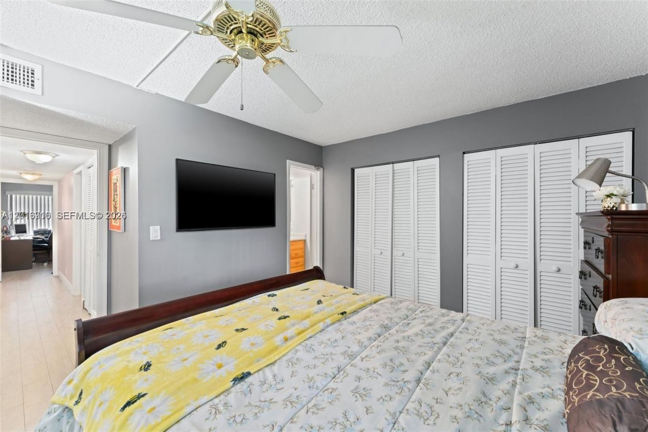 64 Wimbledon Lake Dr, Unit 64, Plantation, FL 33324 Photo