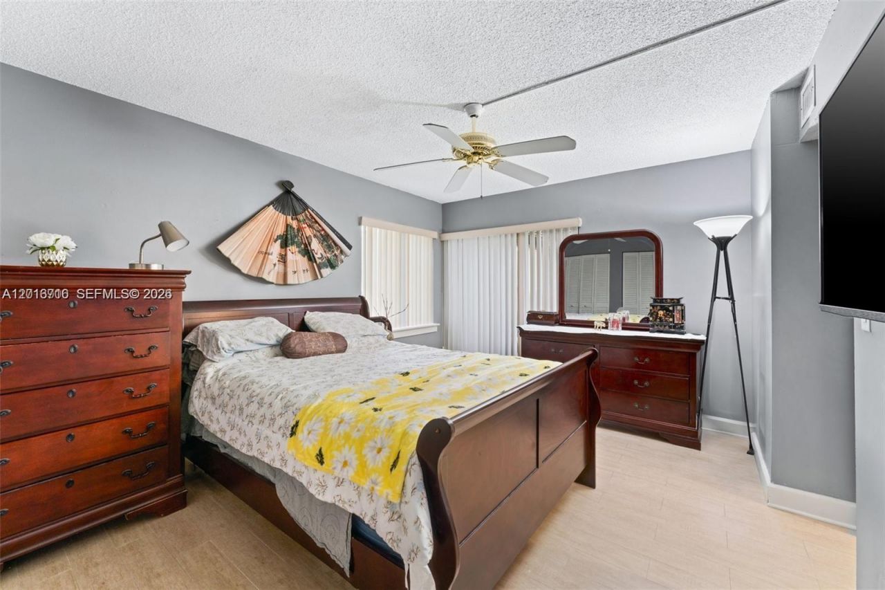 64 Wimbledon Lake Dr, Unit 64, Plantation, FL 33324 Photo