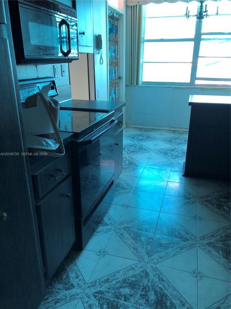 18011 Biscayne Blvd , Unit 1405, Aventura, FL 33160 Photo