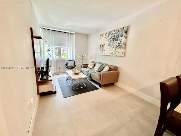 100 Lincoln Rd , Unit 426, Miami Beach, FL 33139