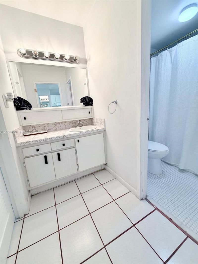 100 Lincoln Rd , Unit 1609, Miami Beach, FL 33139 Photo