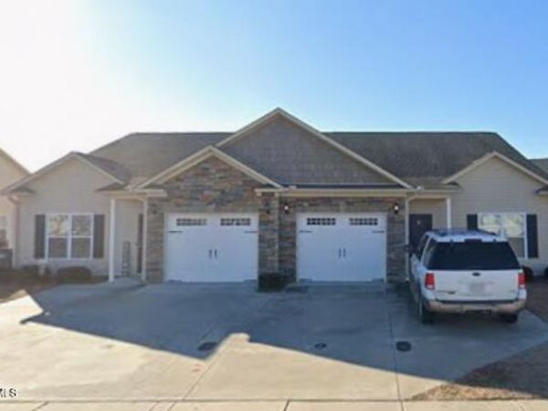 2307 Sweet Bay Drive, Unit B, Greenville, NC 27834