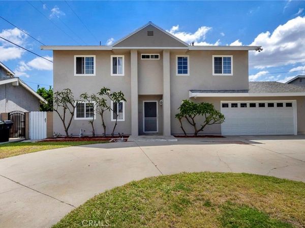 10182 Pimlico, Cypress, CA 90630