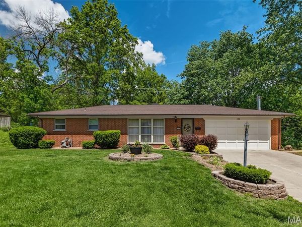 156 Crest Haven Drive, Belleville, IL 62221