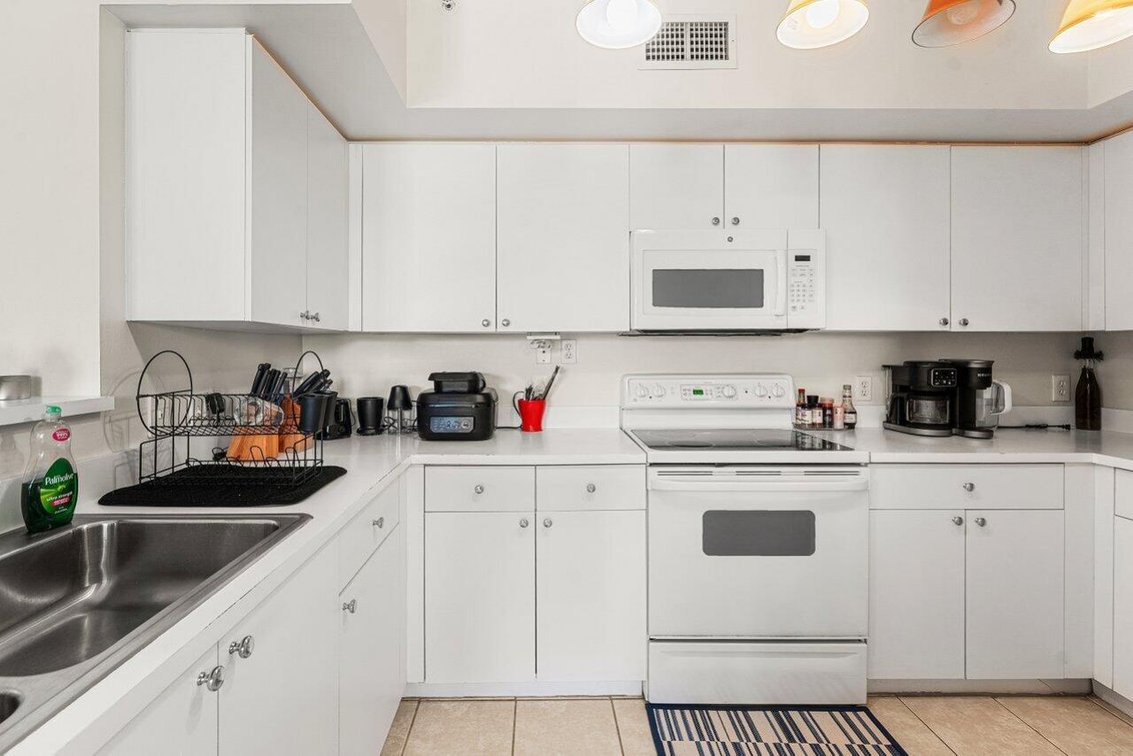 11750 St Andrews Place, Unit 202, Wellington, FL 33414 Photo