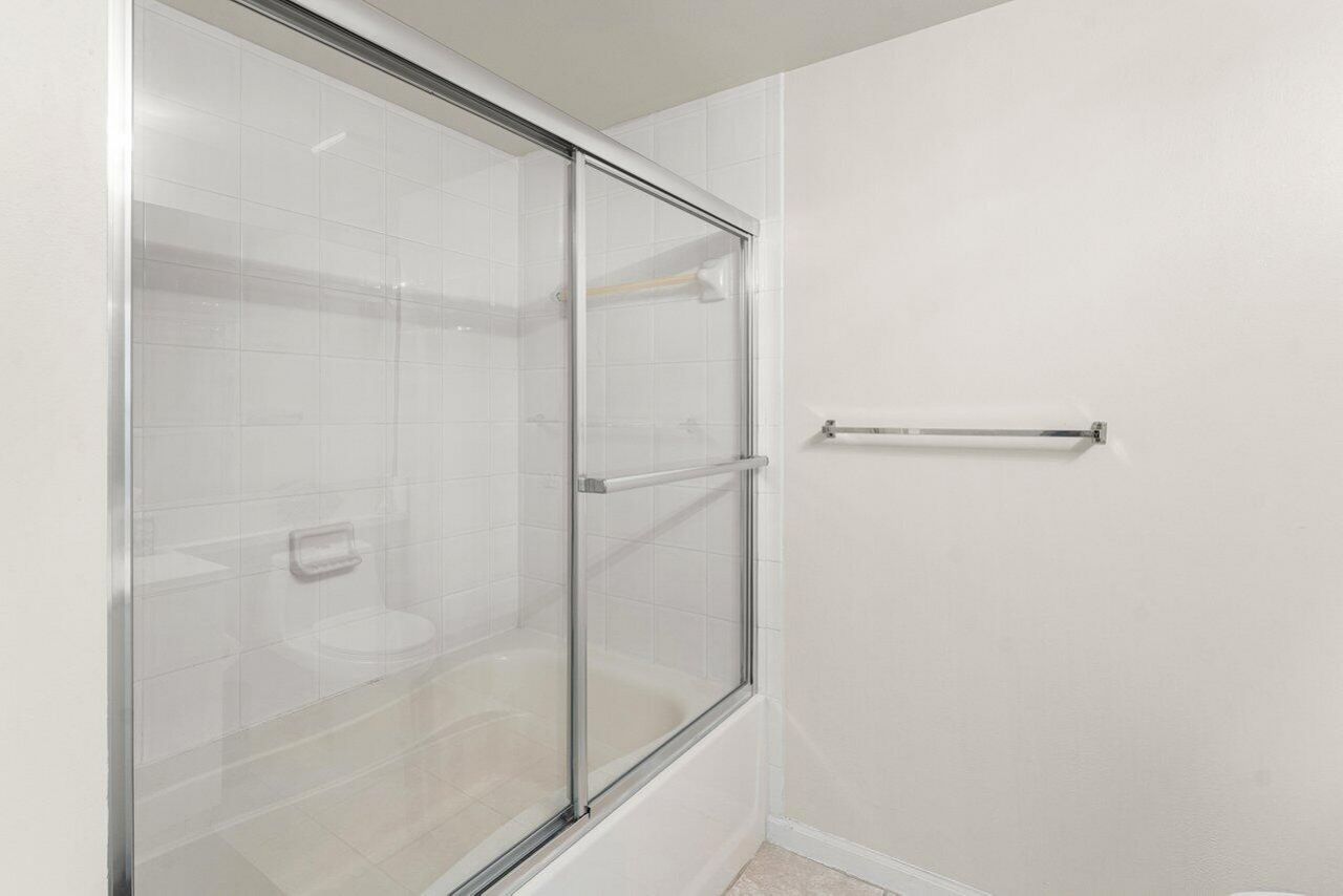 11750 St Andrews Place, Unit 202, Wellington, FL 33414 Photo