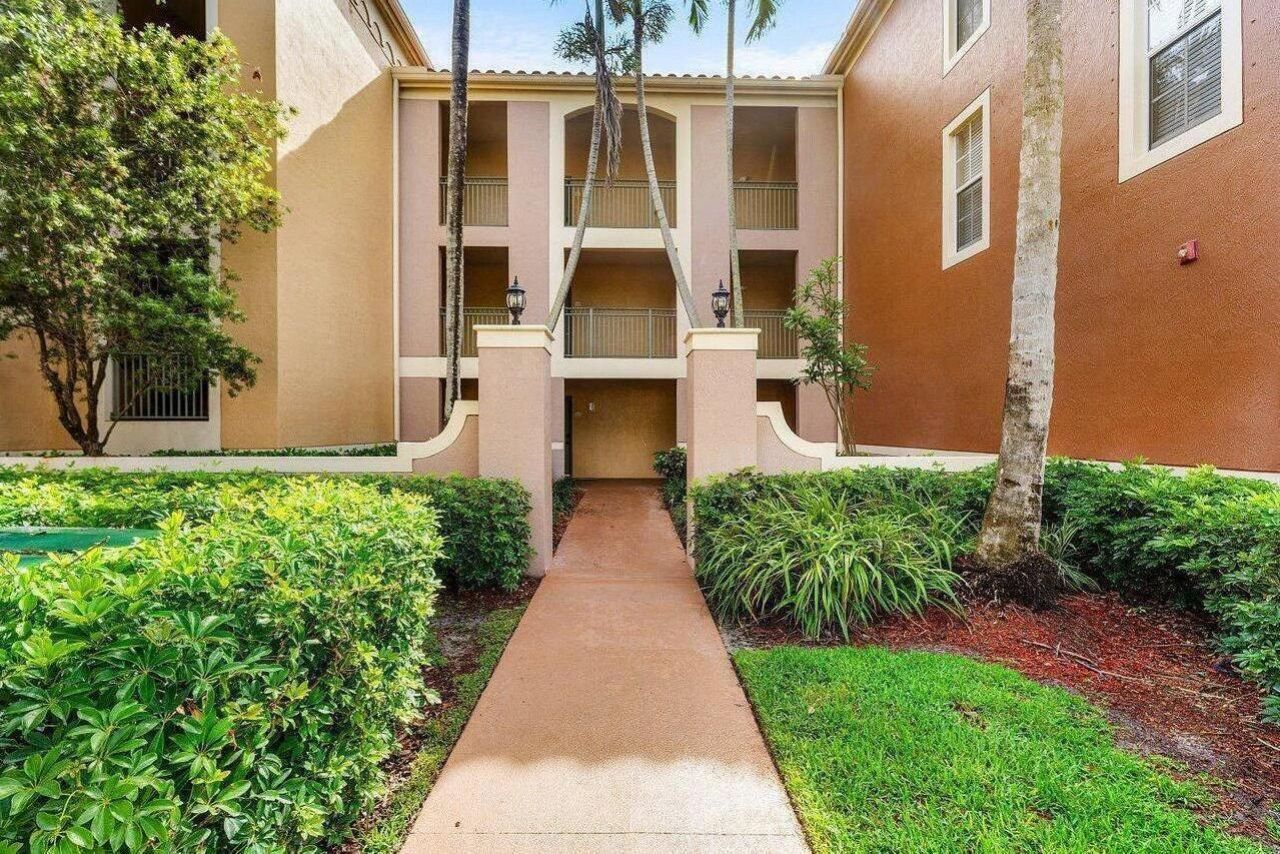 11750 St Andrews Place, Unit 202, Wellington, FL 33414 Photo