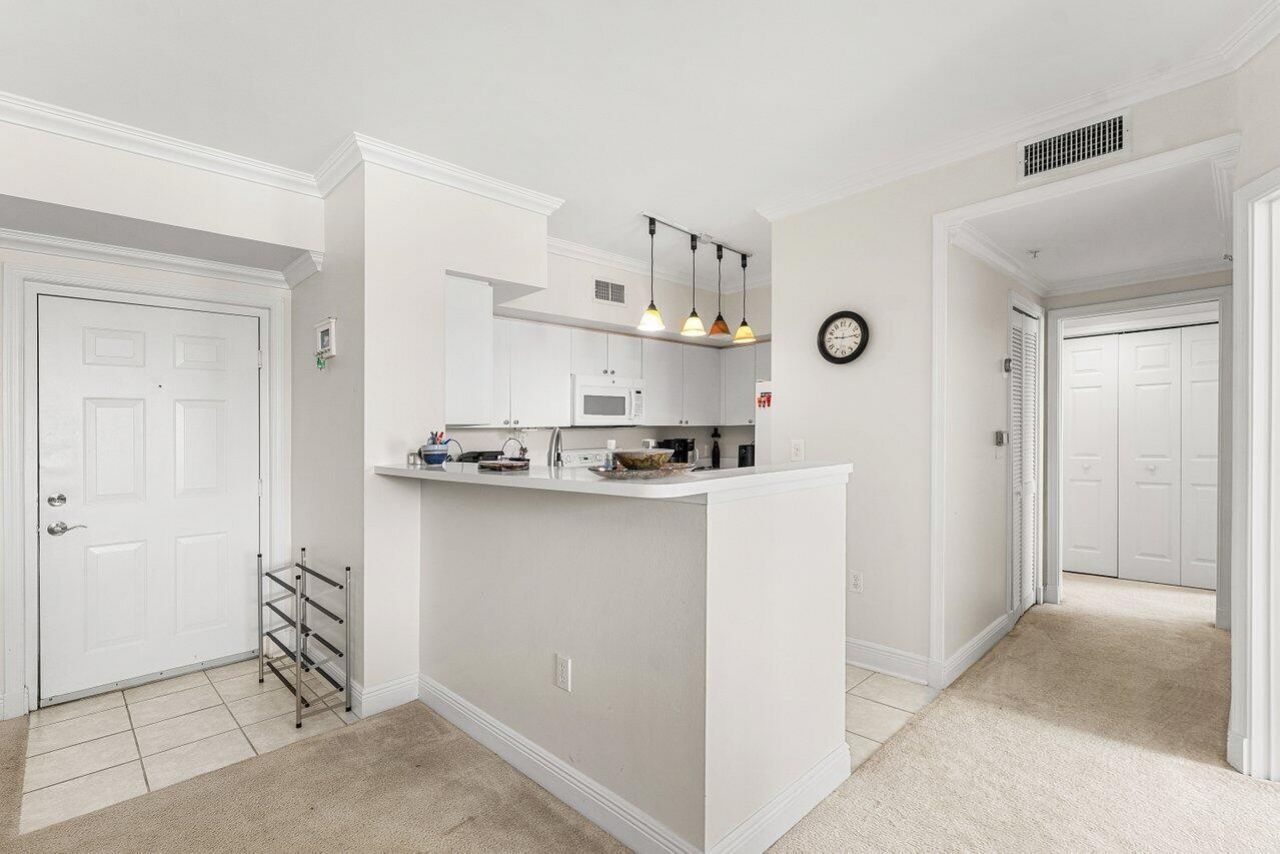11750 St Andrews Place, Unit 202, Wellington, FL 33414 Photo