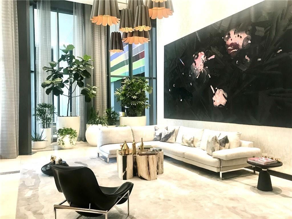45 SW 9th Street, Unit 3707, Miami, FL 33130 Photo