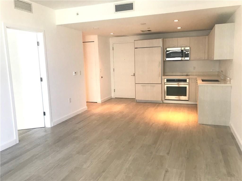 45 SW 9th Street, Unit 3707, Miami, FL 33130 Photo
