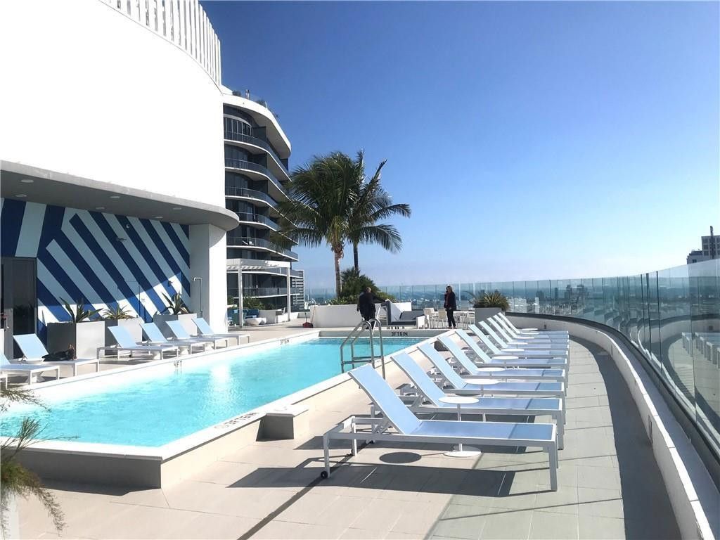 45 SW 9th Street, Unit 3707, Miami, FL 33130 Photo