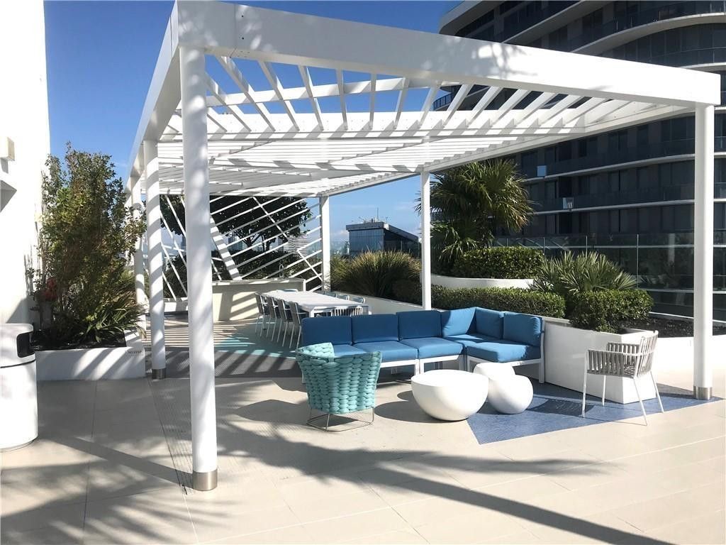 45 SW 9th Street, Unit 3707, Miami, FL 33130 Photo