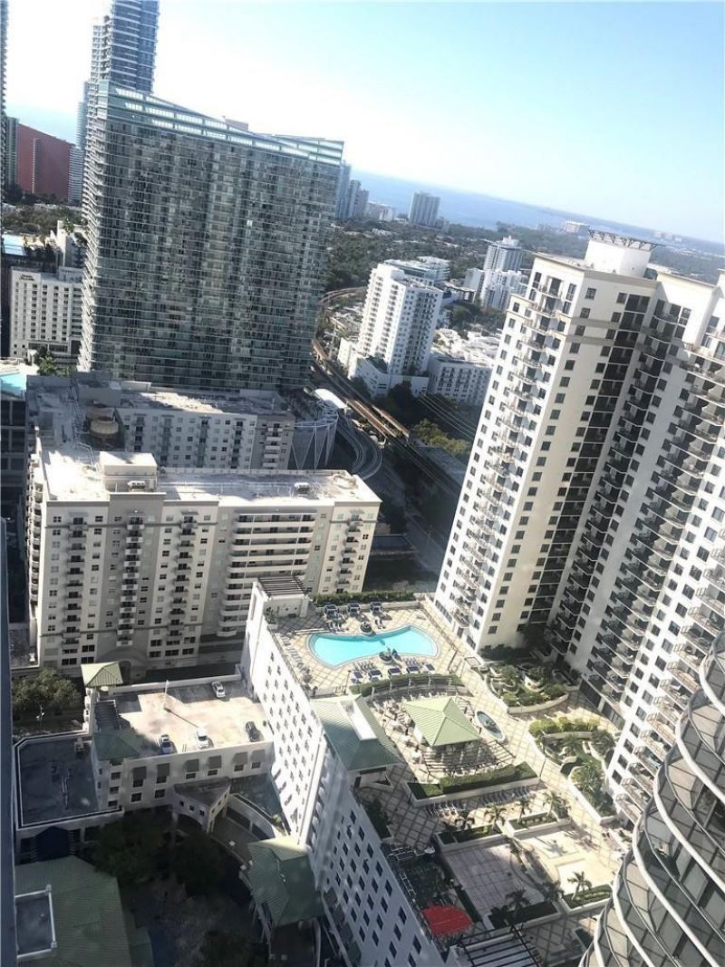 45 SW 9th Street, Unit 3707, Miami, FL 33130 Photo