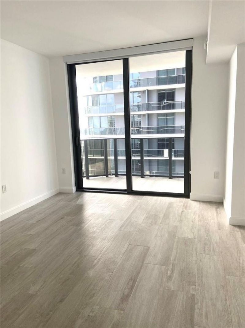 45 SW 9th Street, Unit 3707, Miami, FL 33130 Photo