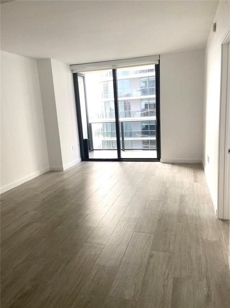 45 SW 9th Street, Unit 3707, Miami, FL 33130 Photo
