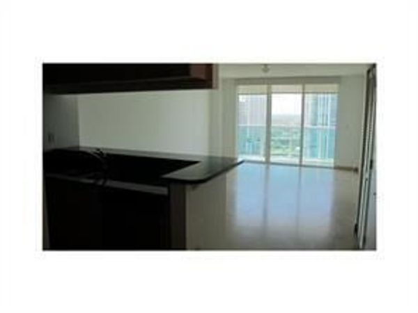 31 SE 5th Street, Unit 3207, Miami, FL 33131