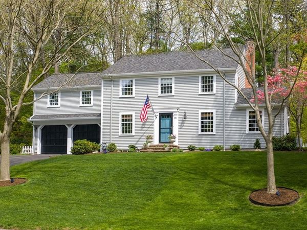 26 Hobart Road, Wellesley, MA 02482