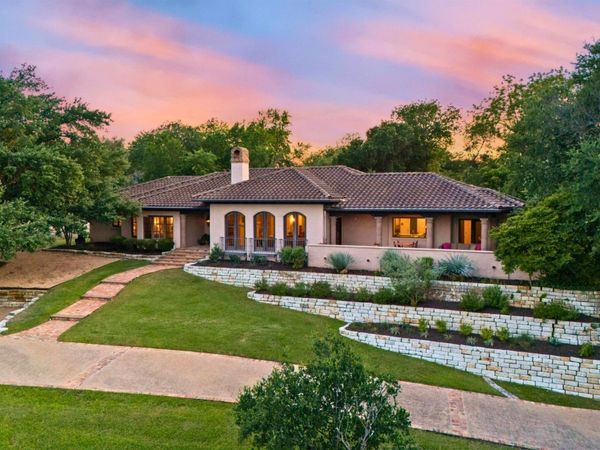 300 Bent Tree CT, West Lake Hills, TX 78746