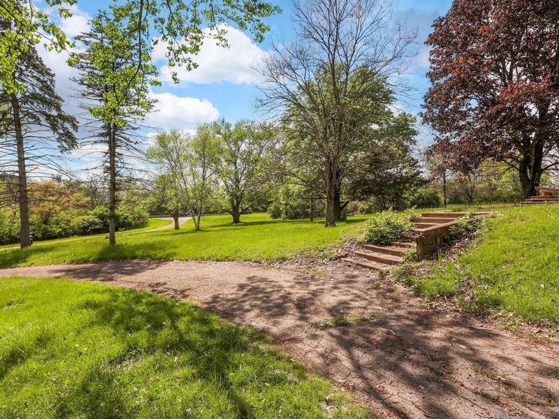 8161 Riverside Drive , Powell, OH 43065 Photo 9