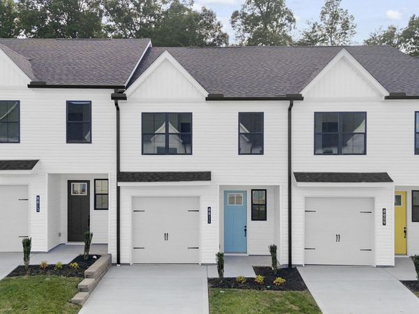 8811 Chapman Trace Way, Knoxville, TN 37920