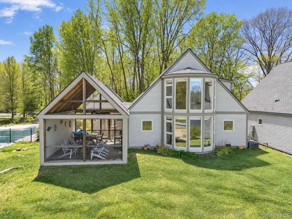 322 Arcadia Drive, ANCRAMDALE, NY 12503
