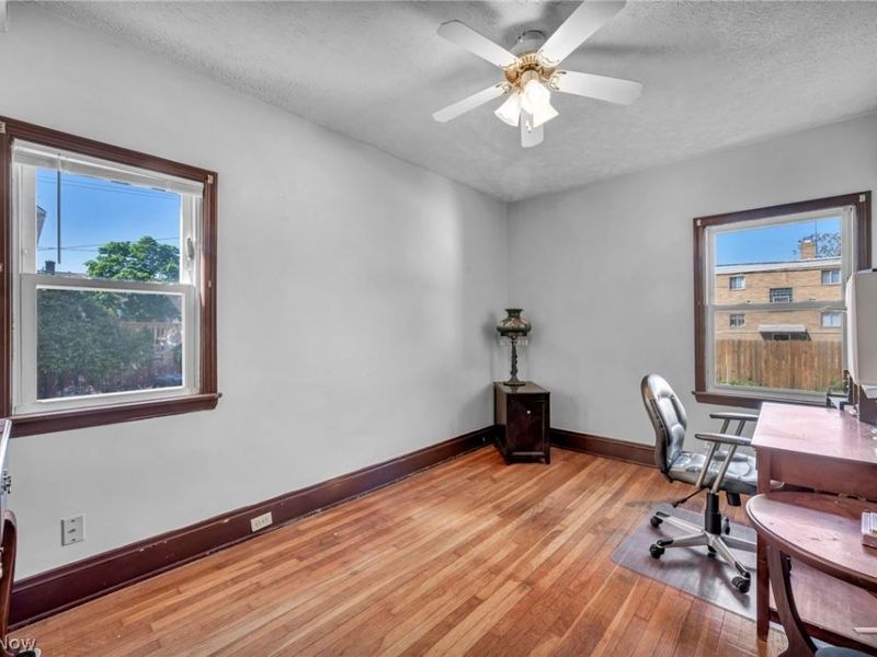 4762 S Hills Drive, Cleveland, OH 44109 Photo 13