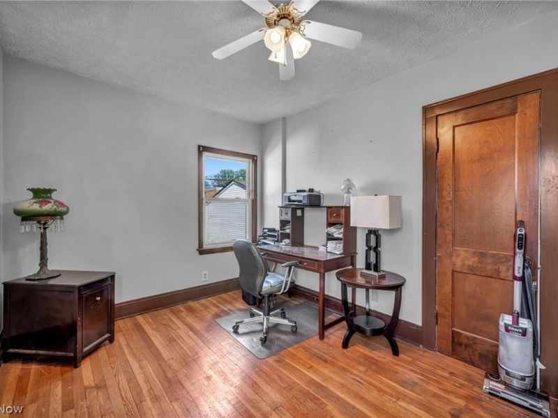 4762 S Hills Drive, Cleveland, OH 44109 Photo 14