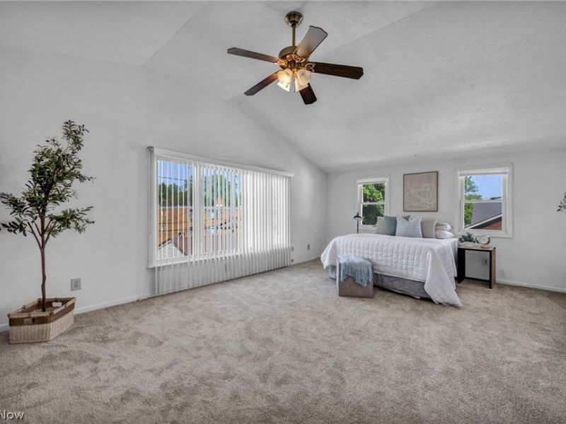 4762 S Hills Drive, Cleveland, OH 44109 Photo 17