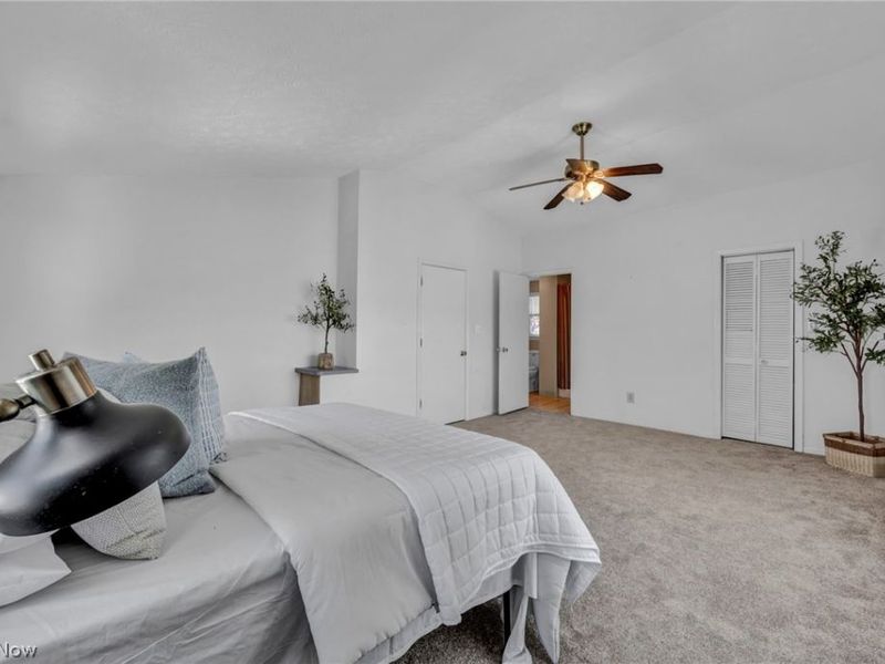 4762 S Hills Drive, Cleveland, OH 44109 Photo 18