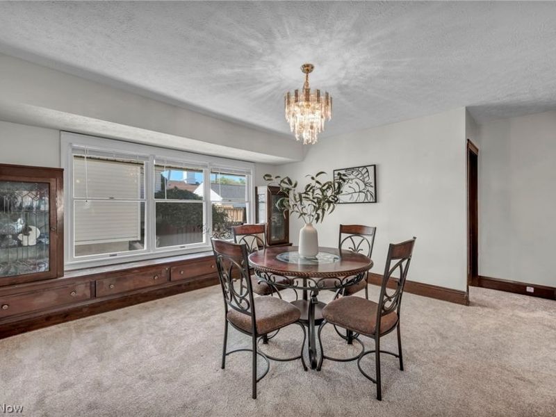 4762 S Hills Drive, Cleveland, OH 44109 Photo 6