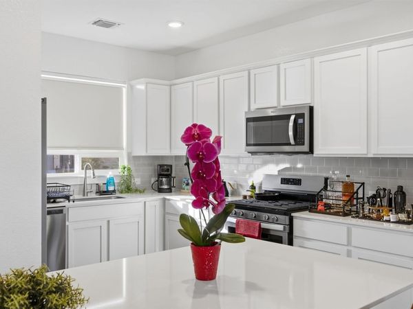 3200 Dampier PASS, Pflugerville, TX 78660